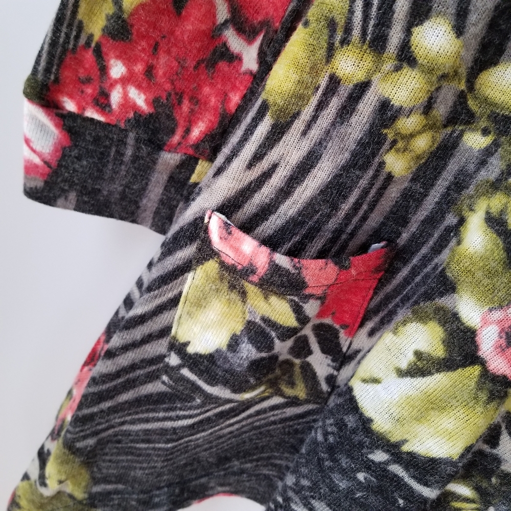 Mechant Sweater - Picture 5 of 7
